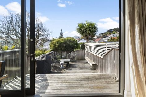 Photo of property in 7 Queen Street, Mount Victoria, Wellington, 6011