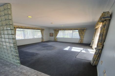 Photo of property in 33a Youngs Road, Papakura, 2110