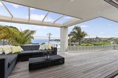 Photo of property in 14 Churchill Road, Murrays Bay, Auckland, 0630