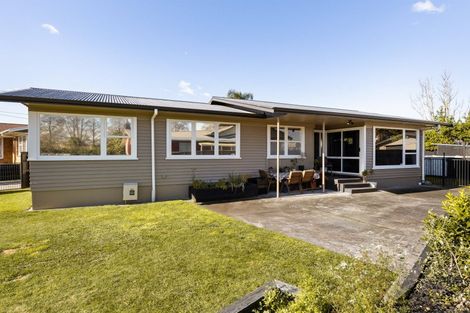 Photo of property in 70 Mears Road, St Andrews, Hamilton, 3200