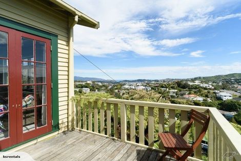 Photo of property in 56 Pembroke Road, Northland, Wellington, 6012