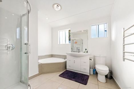Photo of property in 329 Don Buck Road, Massey, Auckland, 0614