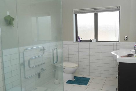 Photo of property in 65 Waterstone Avenue, Paraparaumu, 5032