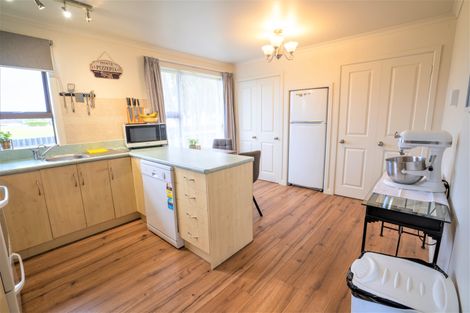 Photo of property in 1 Abbot Street, Waverley, Invercargill, 9810