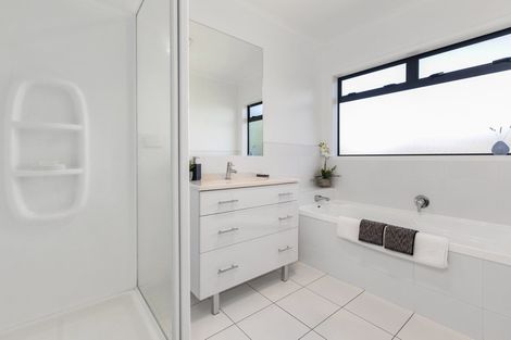 Photo of property in 14 Finlayson Place, Welcome Bay, Tauranga, 3112