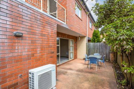 Photo of property in 42b Picton Avenue, Riccarton, Christchurch, 8011