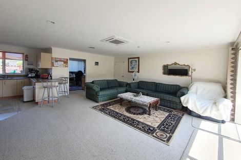Photo of property in 3/262 Centreway Road, Orewa, 0931