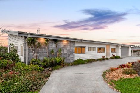 Photo of property in 87 Solan Drive, Waimauku, 0812