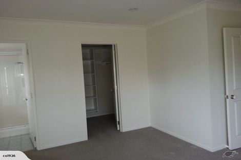 Photo of property in 130 Golfland Drive, Golflands, Auckland, 2013