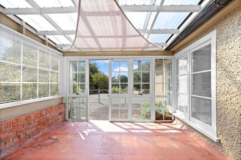 Photo of property in 1 Weraroa Road, Waverley, 4510