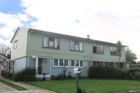 Photo of property in 3 Whakataki Grove, Waiwhetu, Lower Hutt, 5010