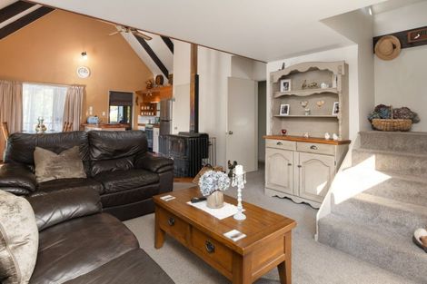 Photo of property in 17 Garden Terrace, Picton, 7220