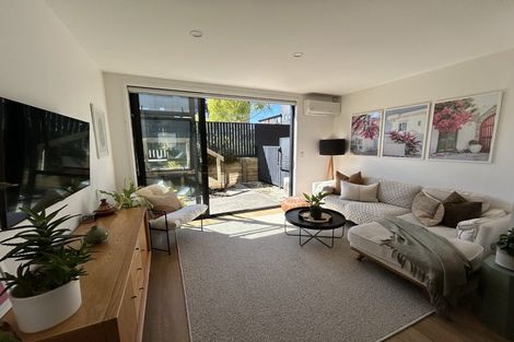 Photo of property in 7 Kotuitui Street, Manukau, Auckland, 2104