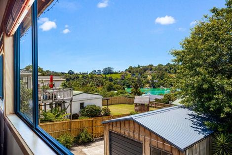 Photo of property in 28 Stillwater Crescent, Stillwater, Silverdale, 0993