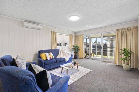 Photo of property in 5a Webster Street, Westown, New Plymouth, 4310