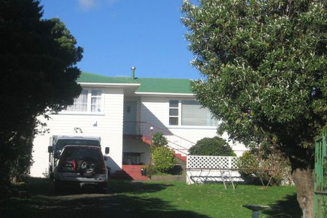 Photo of property in 37 Pokohiwi Road, Normandale, Lower Hutt, 5010