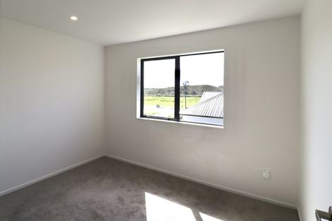 Photo of property in 25 Woven Place, Karaka, Papakura, 2113