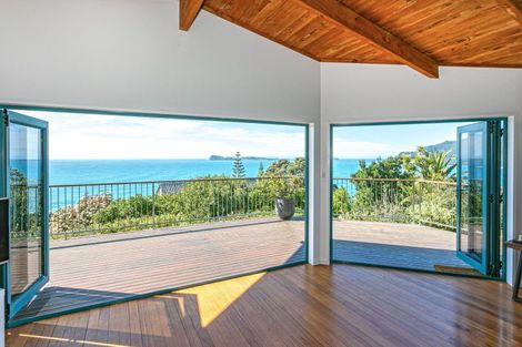 Photo of property in 251 Paku Drive, Tairua, 3508