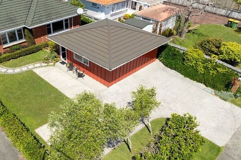 Photo of property in 90 Ridge Road, Howick, Auckland, 2014