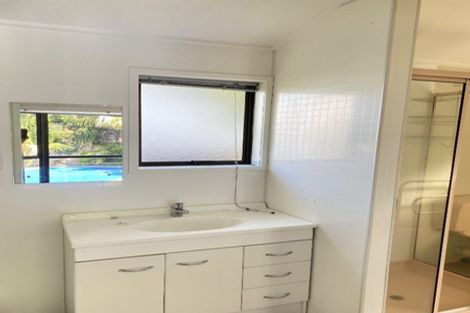 Photo of property in 875 Beach Road, Waiake, Auckland, 0630