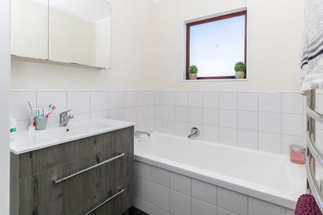 Photo of property in 7 Myrlene Place, Nawton, Hamilton, 3200