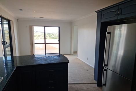 Photo of property in 140 Glanmire Road, Newlands, Wellington, 6037