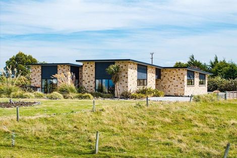 Photo of property in 25 Tunnel Beach Road, Blackhead, Dunedin, 9076