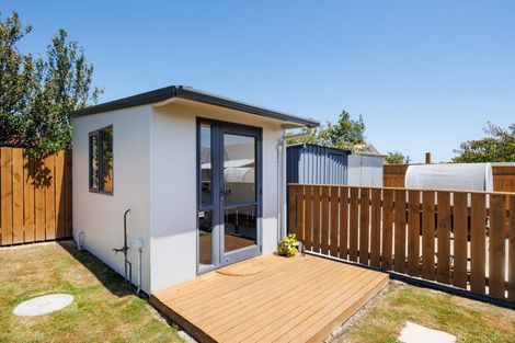 Photo of property in 110 Peter Hall Drive, Kelvin Grove, Palmerston North, 4414