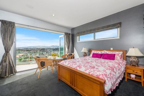 Photo of property in 12 Linden Place, Matipo Heights, Rotorua, 3015