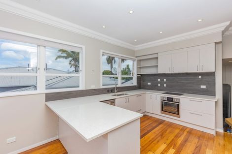 Photo of property in 177 Coronation Road, Hillcrest, Auckland, 0627
