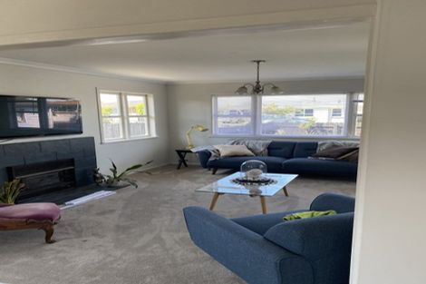 Photo of property in 8 Paterson Avenue, Pukekohe, 2120