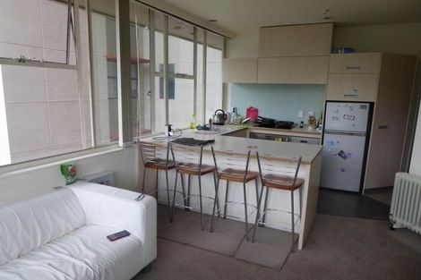 Photo of property in Terrace Tower Apartments, 9f/126 The Terrace, Wellington Central, Wellington, 6011