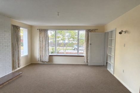 Photo of property in 8 Lochee Road, Upper Riccarton, Christchurch, 8041