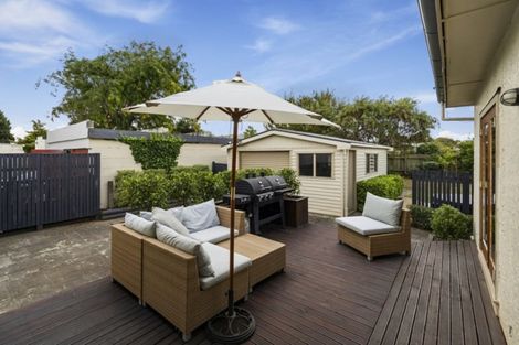 Photo of property in 7 Rangitira Avenue, Palmerston North, 4414