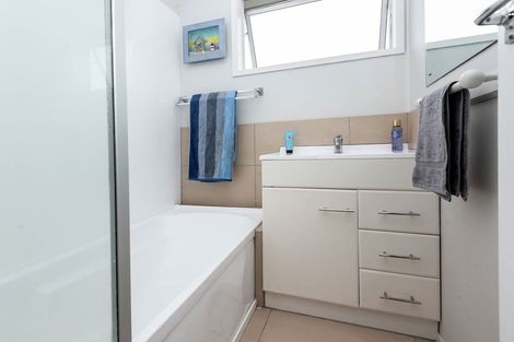 Photo of property in 2/3 Cromdale Avenue, Highland Park, Auckland, 2010