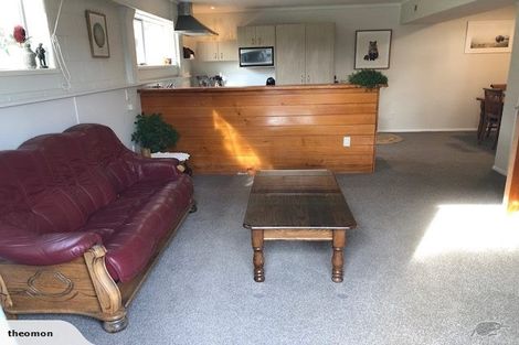 Photo of property in 125 Chamberlain Road, Massey, Auckland, 0614