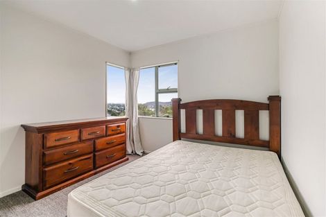 Photo of property in 13 Redfern Lane, Glenfield, Auckland, 0629