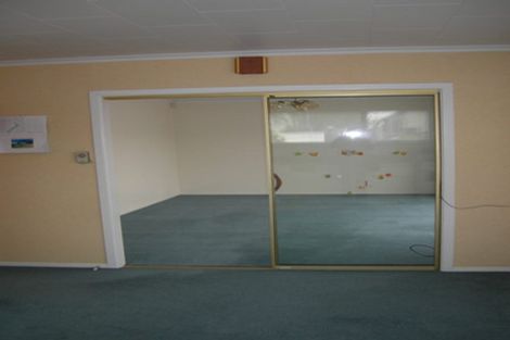 Photo of property in 1/77 Memorial Avenue, Ilam, Christchurch, 8053