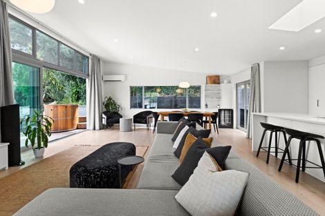 Photo of property in 37 Margaret Avenue, Havelock North, 4130