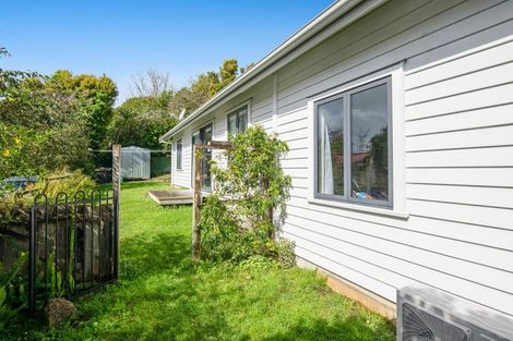 Photo of property in 20 Garfield Road, Helensville, 0800