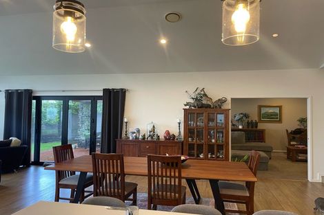 Photo of property in 63 Links Drive, Waiwhakaiho, New Plymouth, 4312