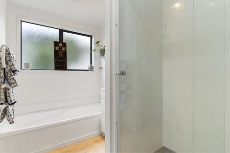 Photo of property in 39 Garton Drive, Massey, Auckland, 0614