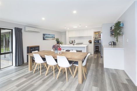 Photo of property in 11 Armour Place, Halswell, Christchurch, 8025