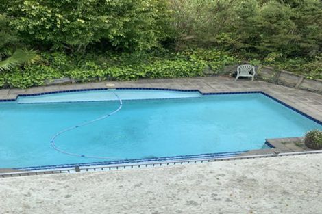 Photo of property in 6 David Beattie Place, Chatswood, Auckland, 0626