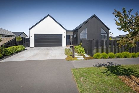 Photo of property in 12 Timara Crescent, Marshland, Christchurch, 8083