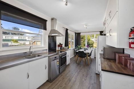 Photo of property in 204 Wellington Road, Wainuiomata, Lower Hutt, 5014