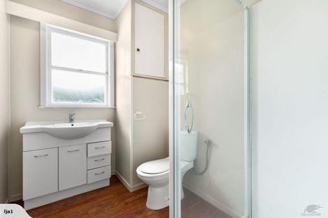 Photo of property in 1/9 College Road, Northcote, Auckland, 0627