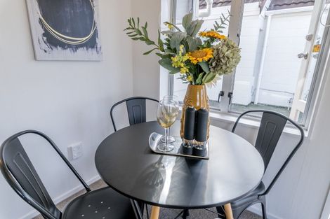 Photo of property in 4/53 Bristol Street, Levin, 5510