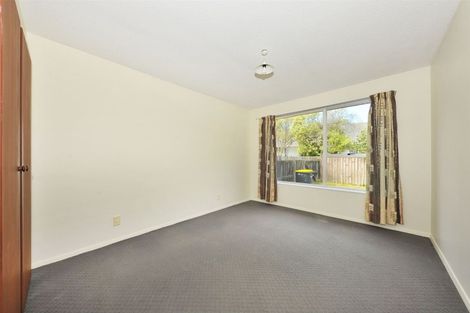 Photo of property in 2/3 Sequoia Place, Parklands, Christchurch, 8083
