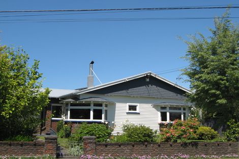 Photo of property in 154 Stapletons Road, Richmond, Christchurch, 8013